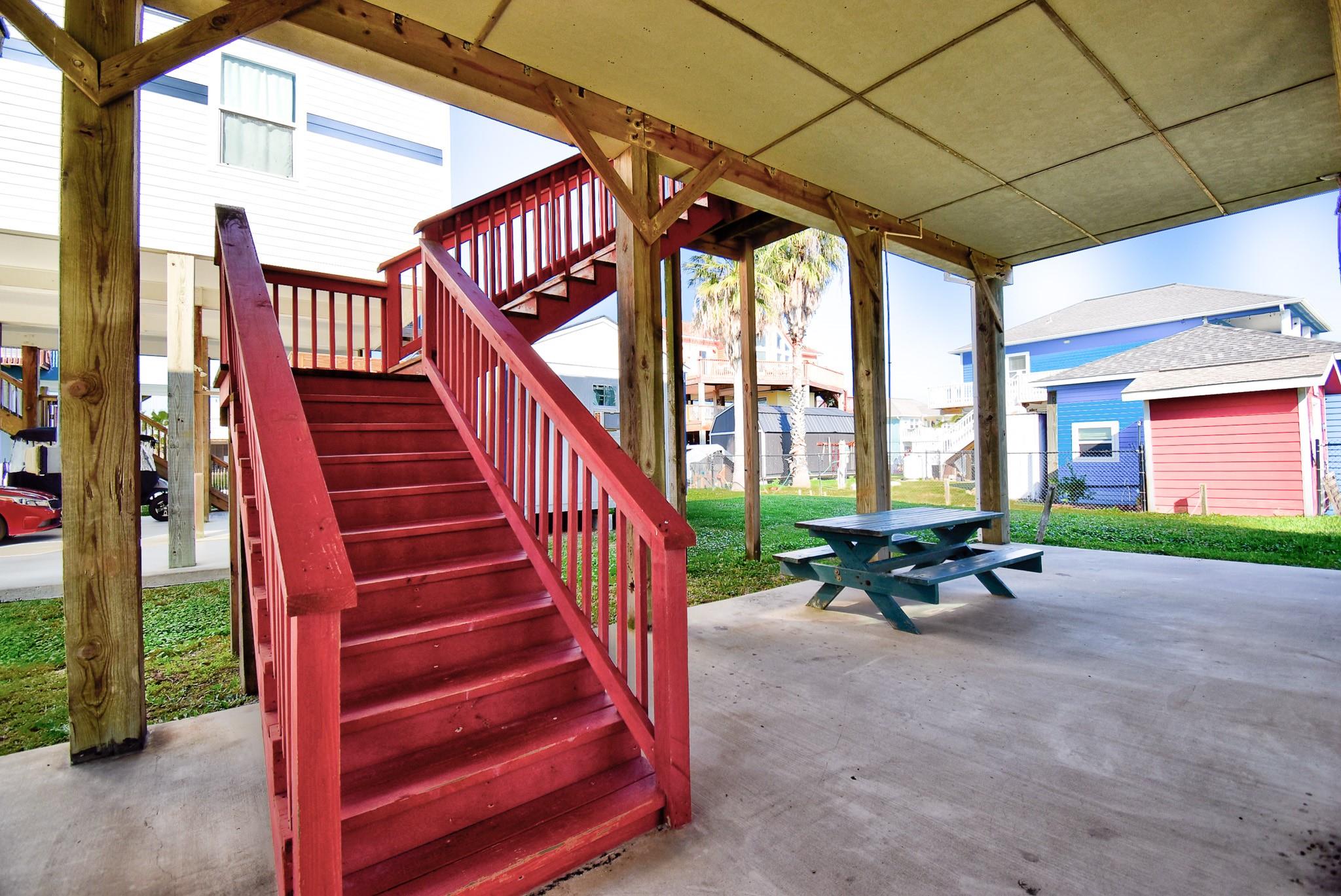 906 Meynig Drive