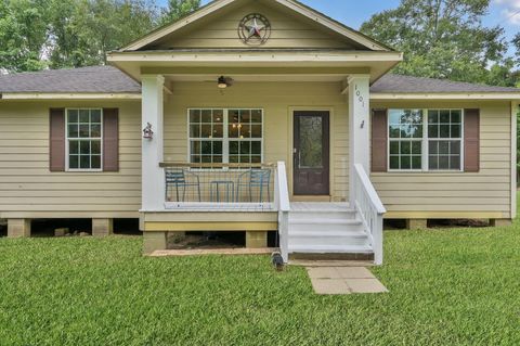 1001 Oak Ridge Road Willis TX 77378