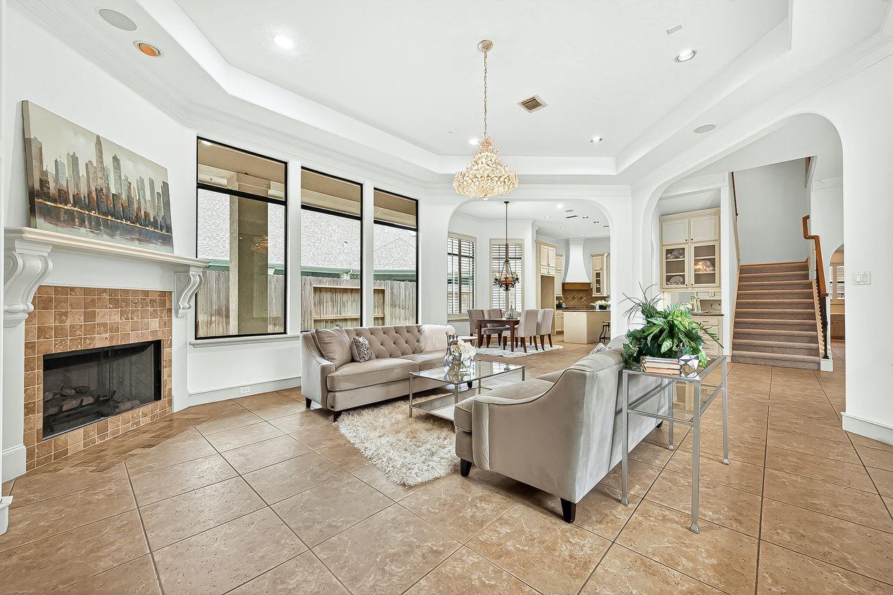 16610 Champagne Falls Court