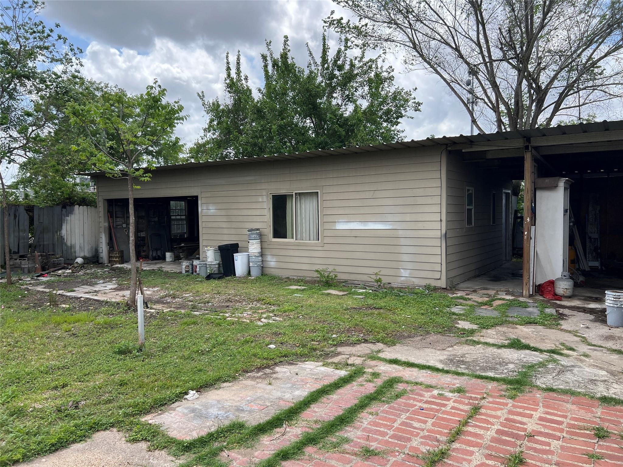 2914 Berry Road