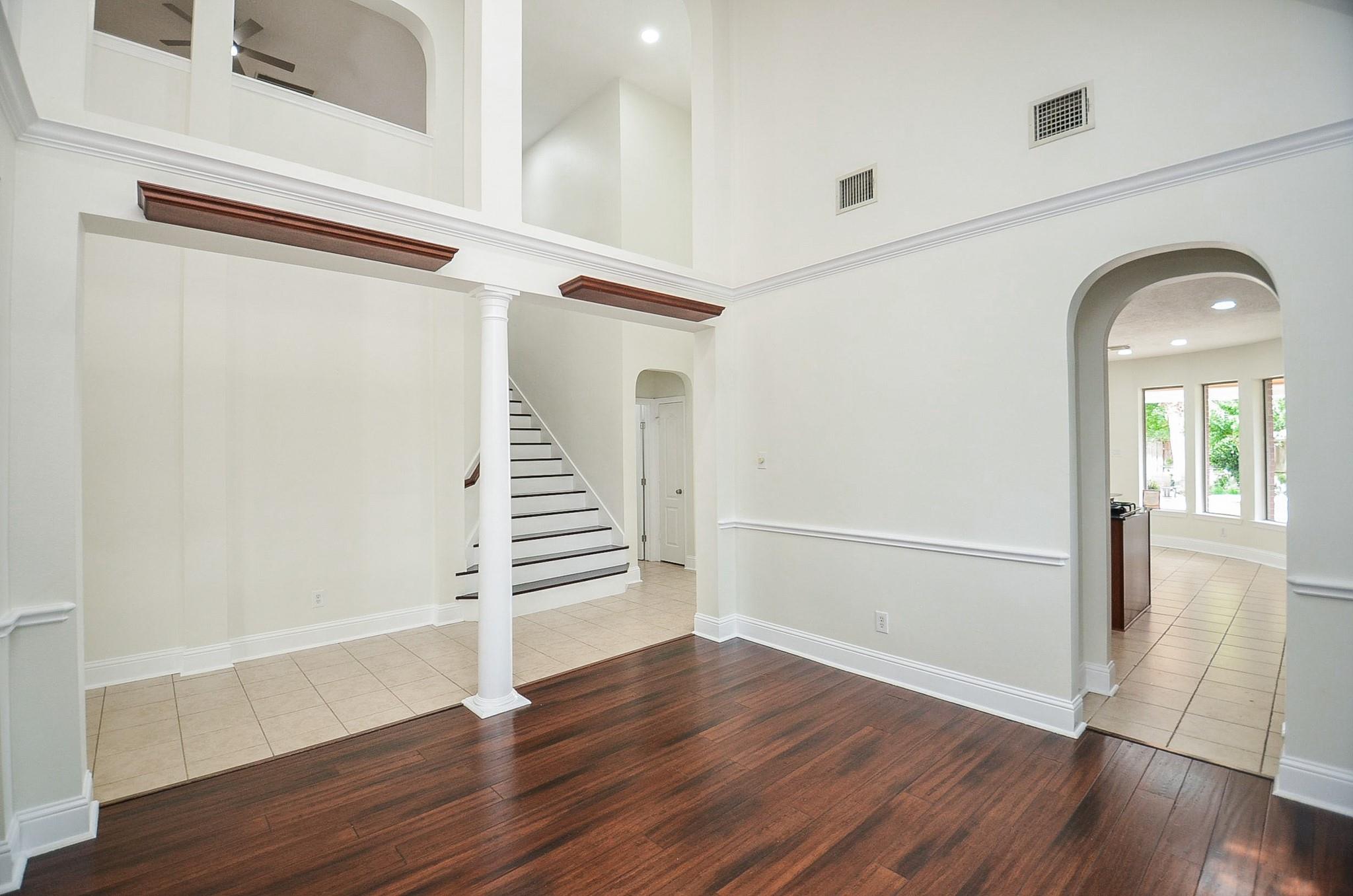 2735 Driftwood Drive