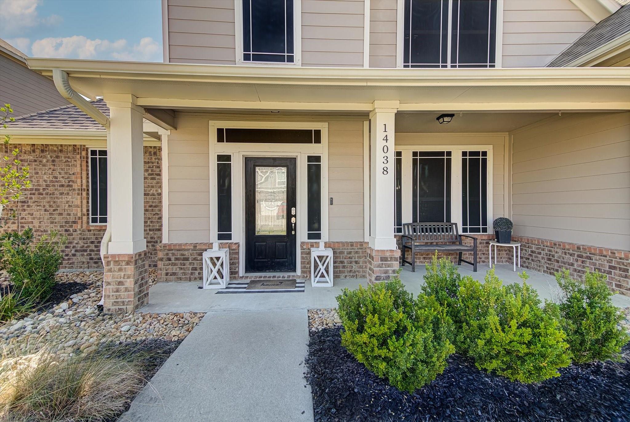 14038 Belmont Circle