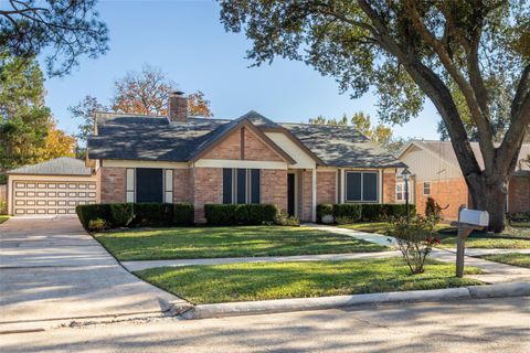 Photo of 15751 Fern Basin Drive, Houston, TX 77084 (MLS # 16070332)