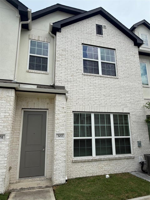 Photo of 12400 Greens Road #302, Atascocita, TX 77346 (MLS # 40613904)