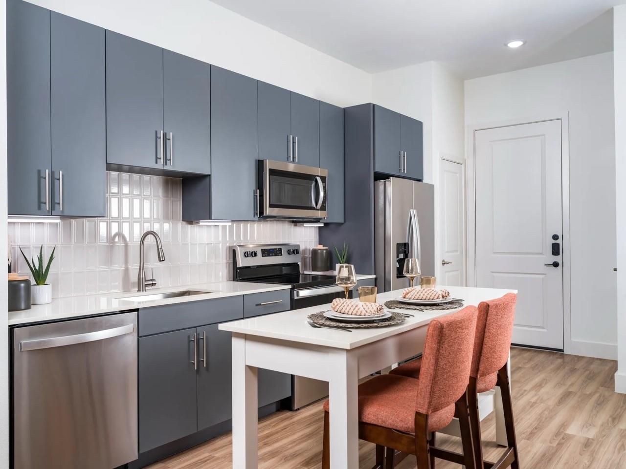 641 W Crosstimbers Street A0.217
