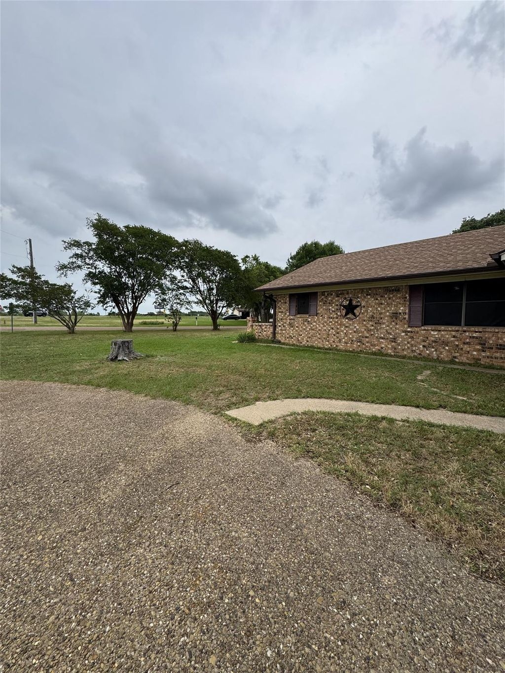 Photo of 636 E Kempner Street, Mabank, TX 75147 (MLS # 13243807)