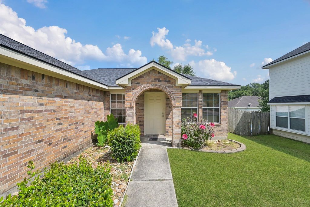 Photo of 5440 N Buffalo Circle, Willis, TX 77378 (MLS # 76523572)