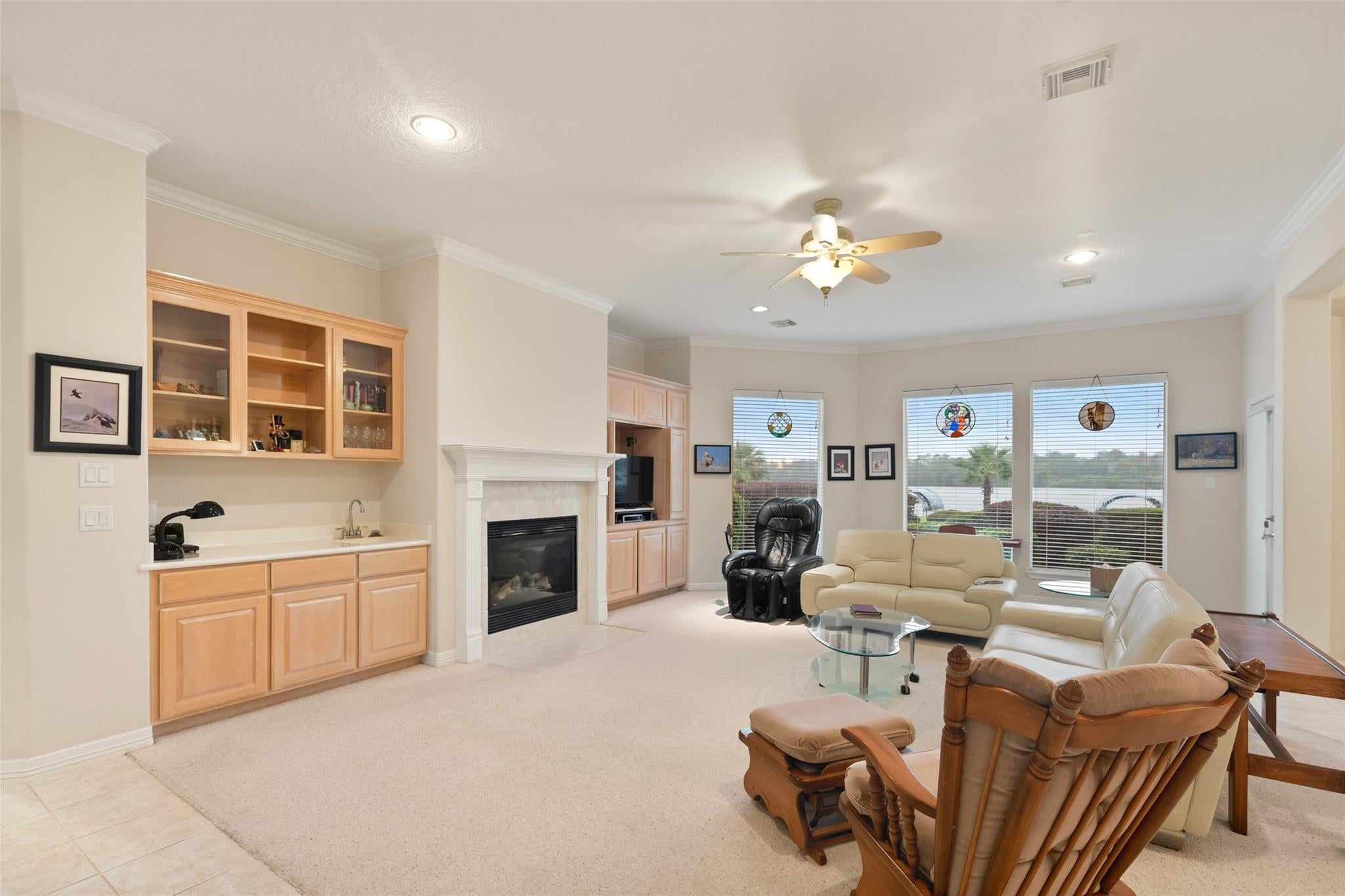 147 W Palm Boulevard