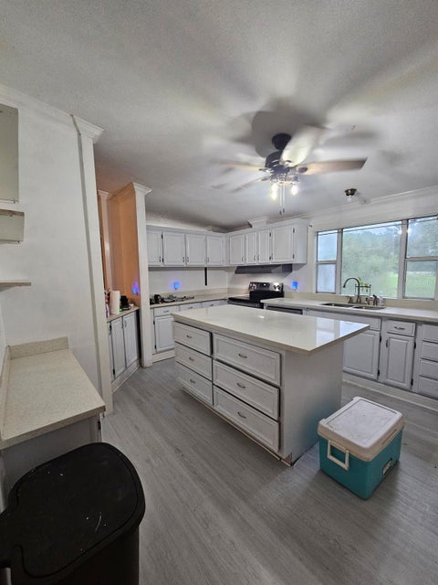 Photo of 9307 Fm 1130, Orange, TX 77632 (MLS # 10961860)