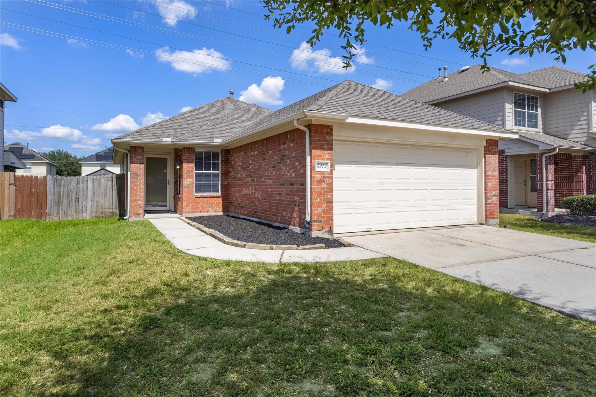 8923 Aurora Park Lane