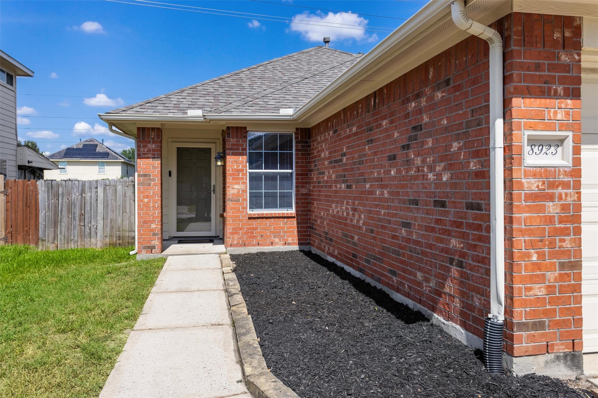 8923 Aurora Park Lane