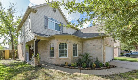 Photo of 1810 Sun Point Court, Humble, TX 77396 (MLS # 60678270)