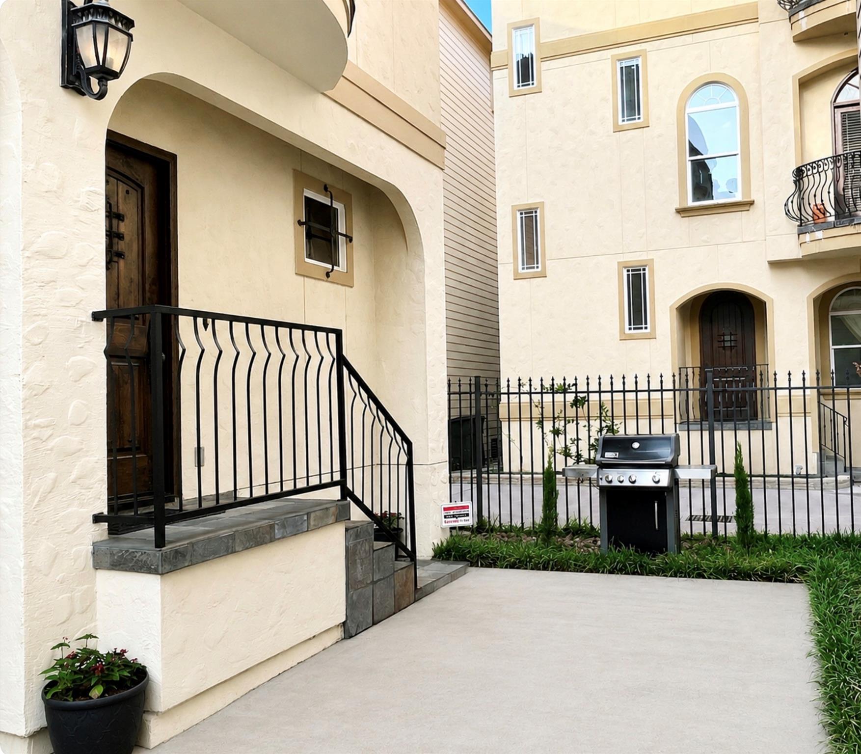 1241 W 24th Street C