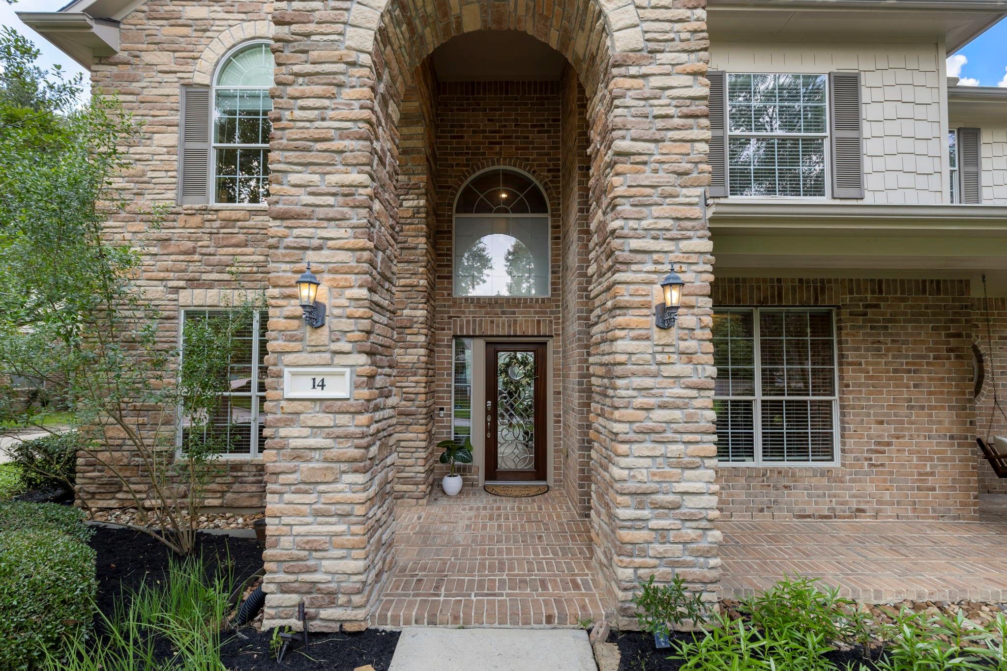 14 N Bardsbrook Circle