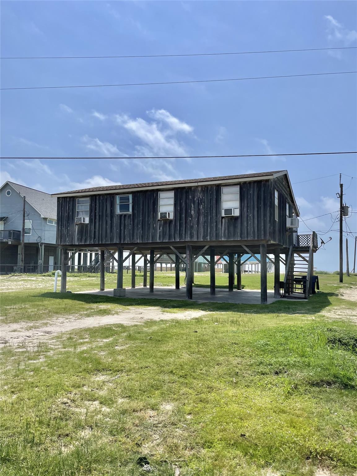 1111 Surf Drive