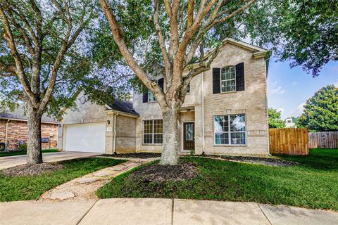 Photo of 11107 Canyon Crossing Lane, Richmond, TX 77406 (MLS # 2876975)