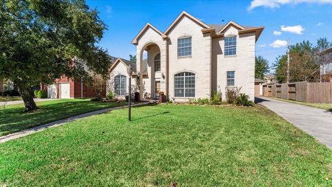 Photo of 7510 Stonesfield Place, Spring, TX 77389 (MLS # 24650719)