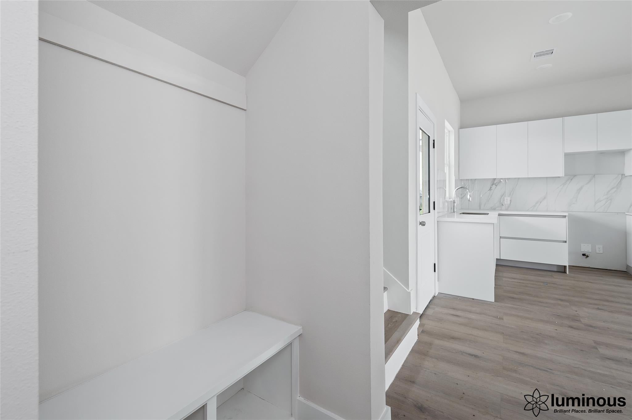 6702 Metro Boulevard 09