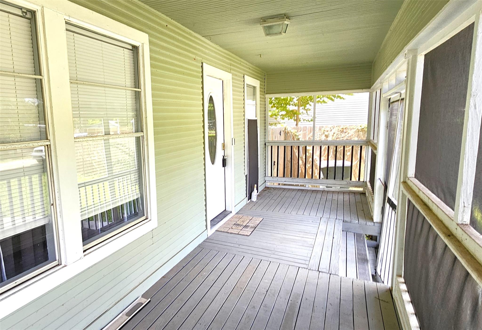 219A Texas Avenue