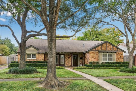 Photo of 5314 Indigo Street, Houston, TX 77096 (MLS # 59495120)