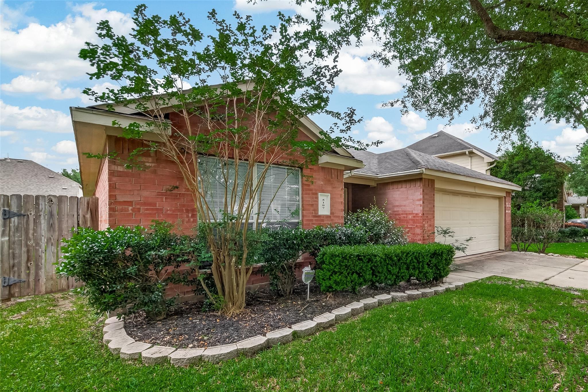 5107 Moss Garden Lane