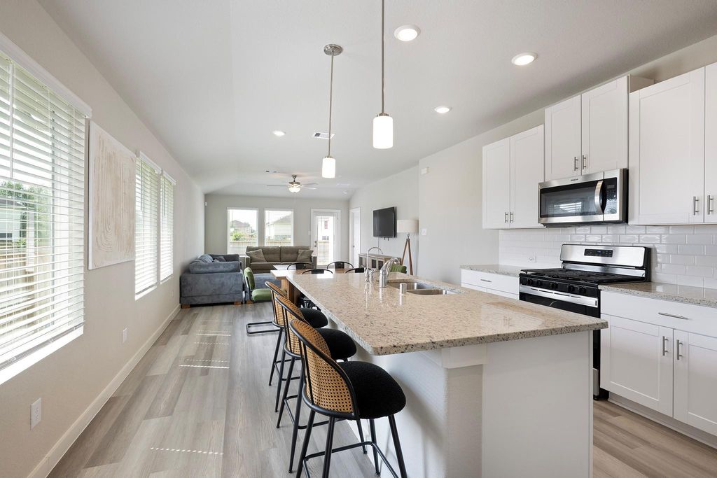 Photo of 5638 Madden Lane, Houston, TX 77048 (MLS # 56174855)