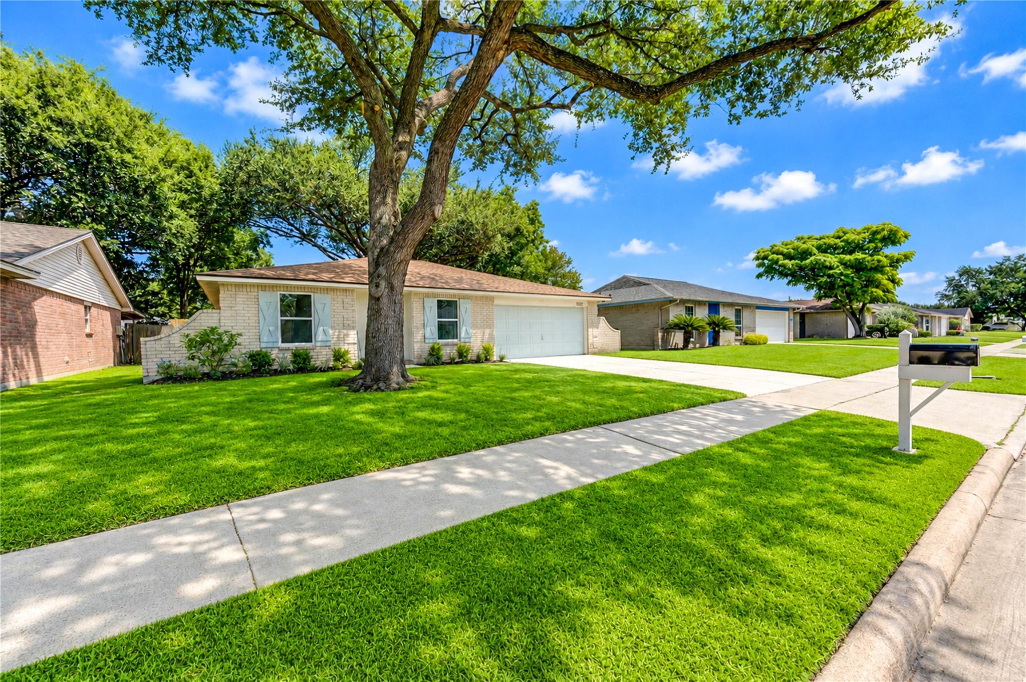 5002 Meadow Place Drive