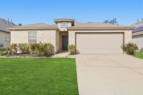 Homes For Sale - 40477 Mostyn Lake Drive<br/> Magnolia, TX 77354