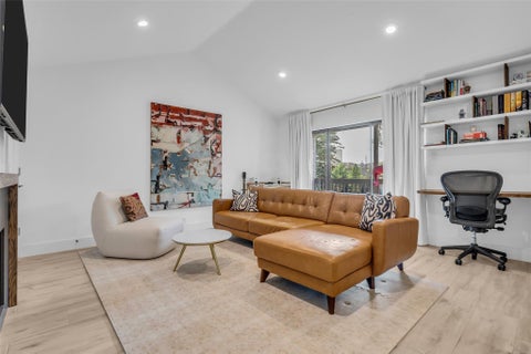 Photo of 2829 Timmons Lane #152, Houston, TX 77027 (MLS # 67871444)