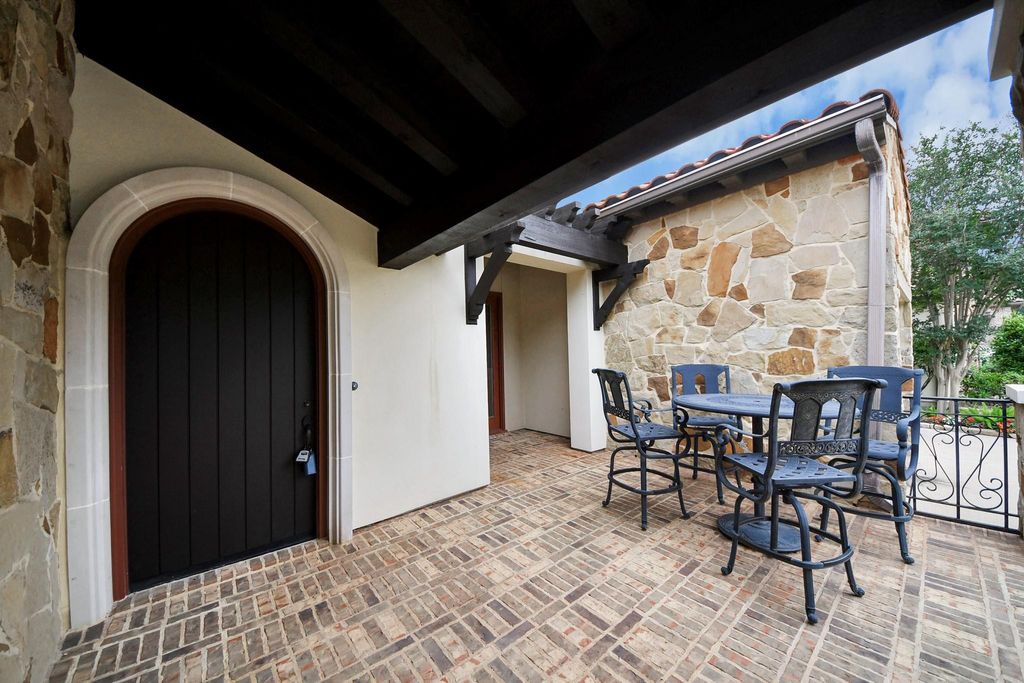 Photo of 4407 Horizon View Circle, Sugar Land, TX 77479 (MLS # 12568579)