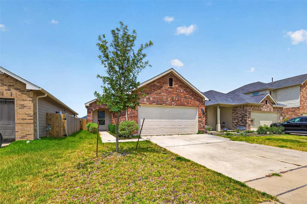 Photo of 24711 Teton Hollow Trail, Houston, TX 77336 (MLS # 19512532)