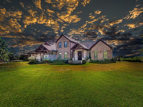 Photo of 100 Pecan Grove Road, Sealy, TX 77474 (MLS # 25004095)
