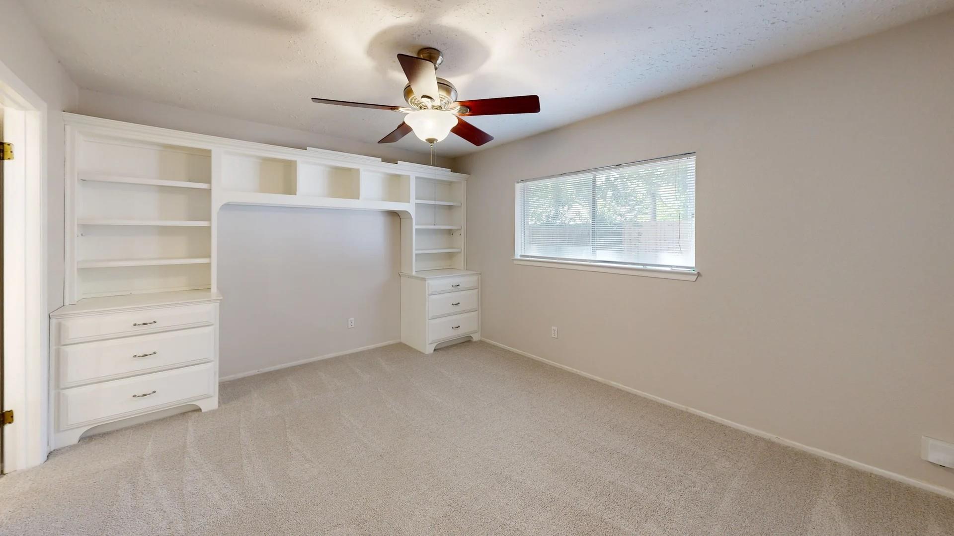 4530 Sloangate Drive