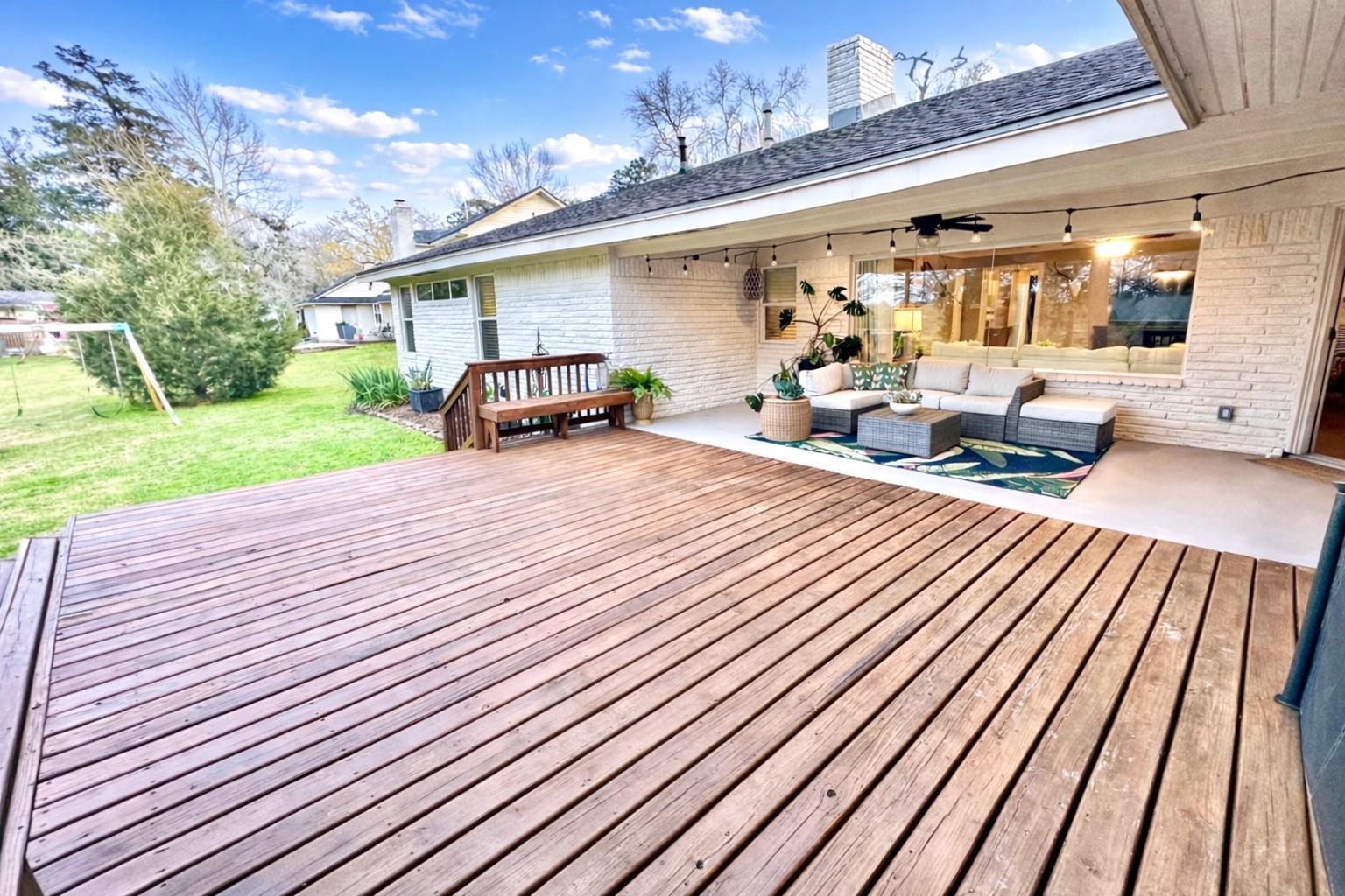 510 N Shadowbend Avenue