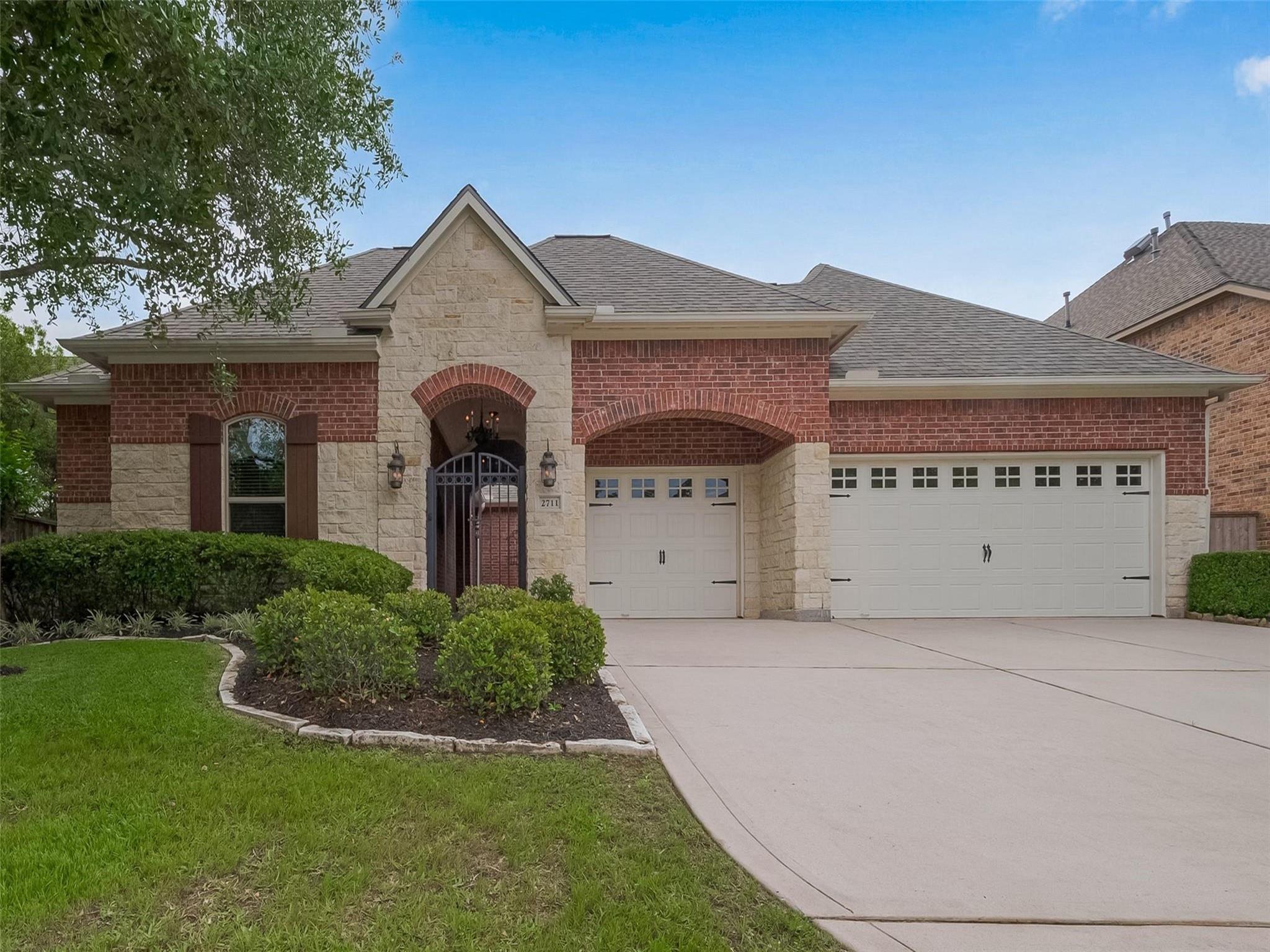 2711 King Point View Lane