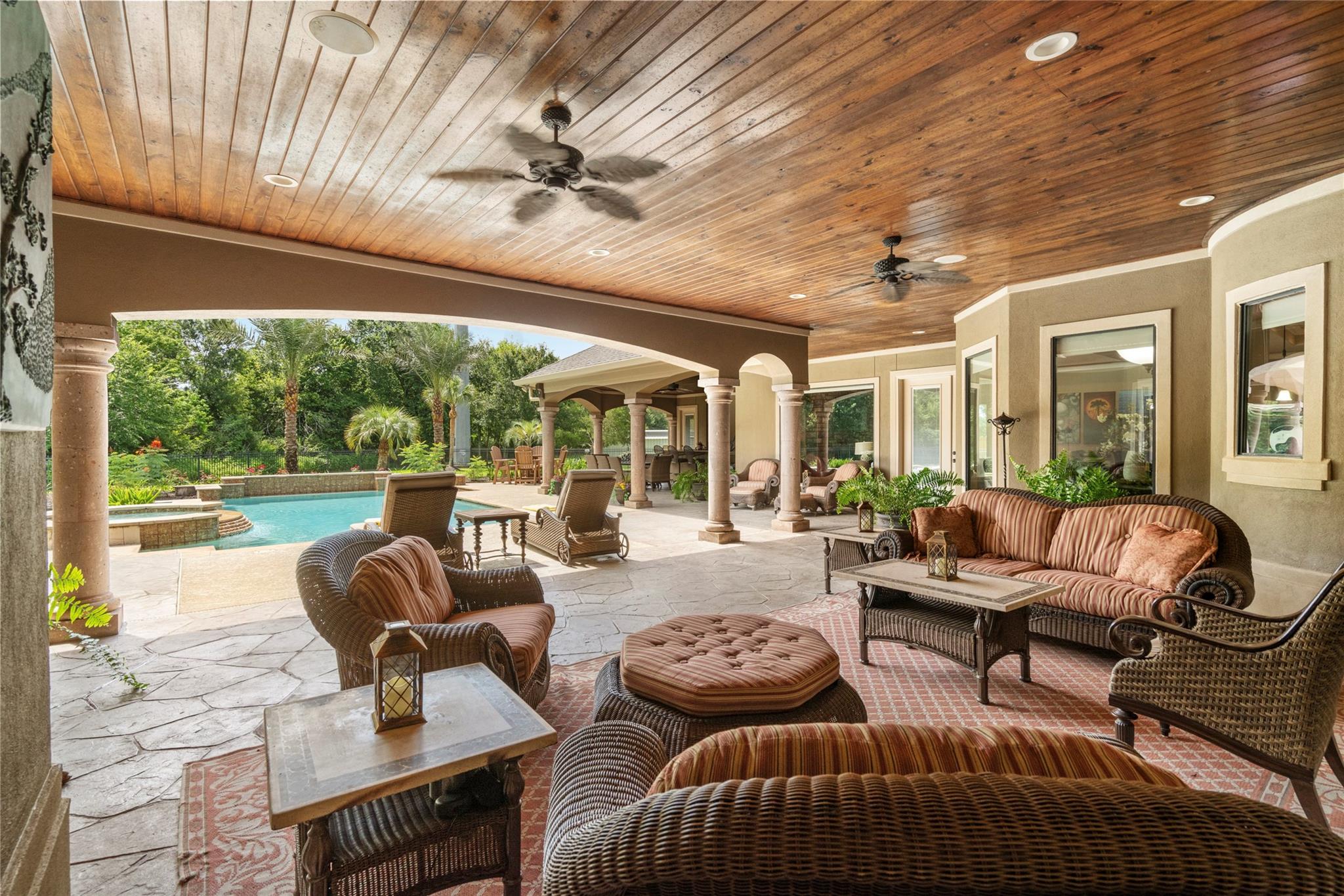 3020 Bridle Path