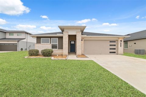Photo of 28931 Yachting Point Lane, Katy, TX 77494 (MLS # 84562289)