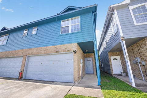 Photo of 15515 Waldron Circle #B, Houston, TX 77084 (MLS # 28179821)
