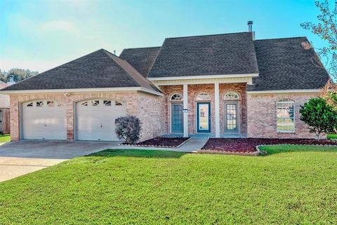 Photo of 7621 Clearview Lane, Lumberton, TX 77657 (MLS # 92547199)