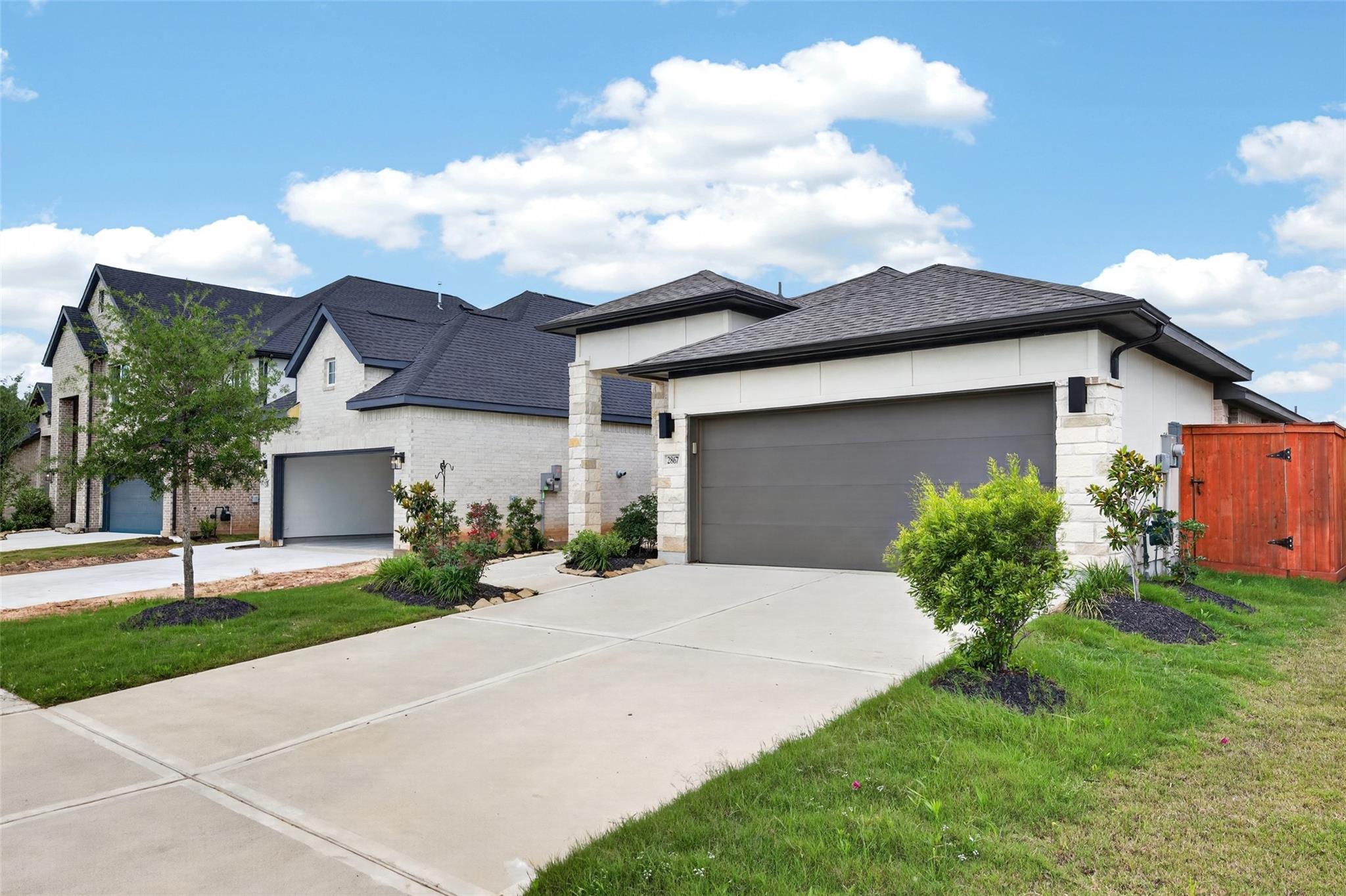 2867 Orange Leaf Drive