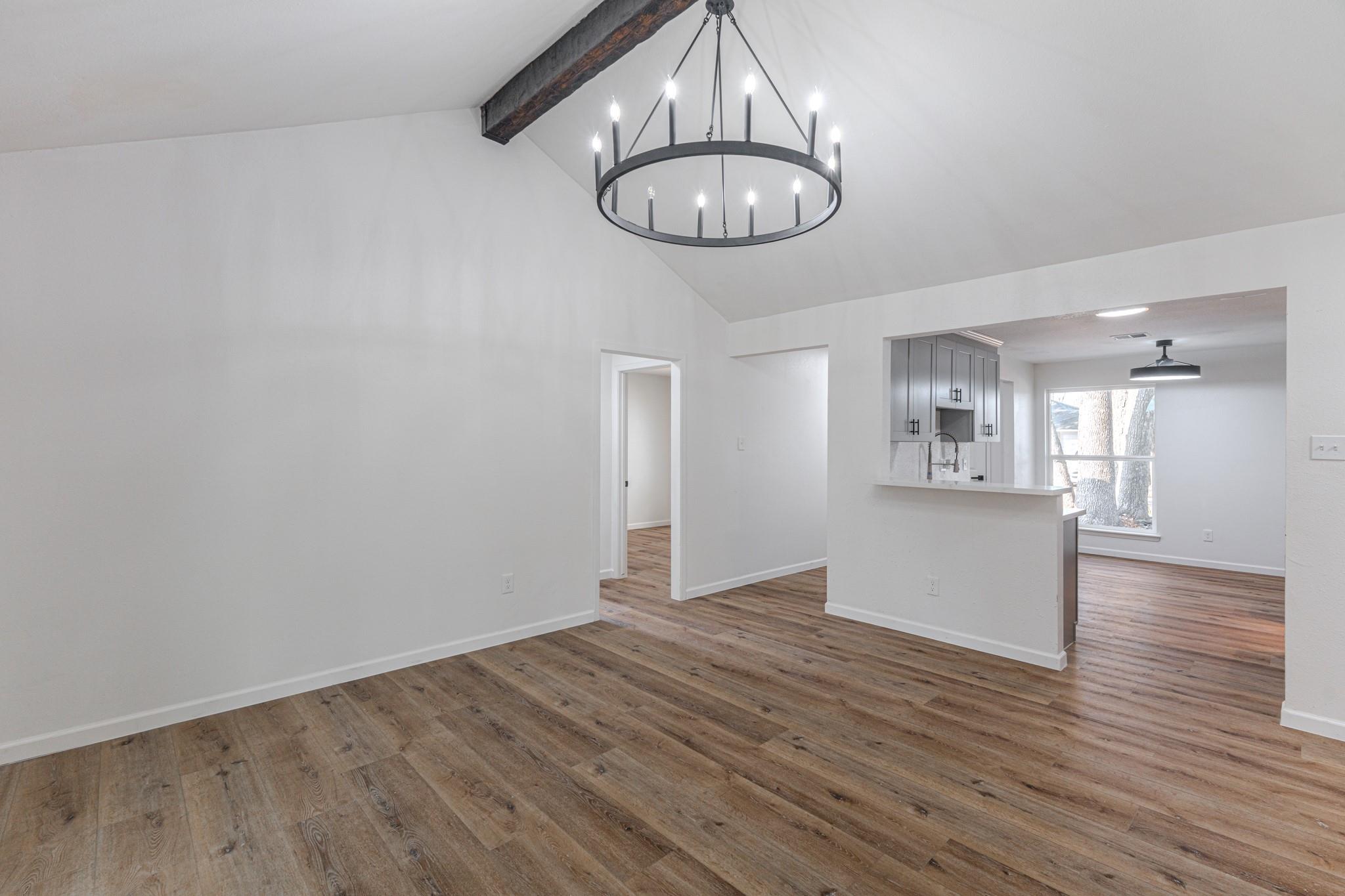 9214 Woodland Oaks Drive