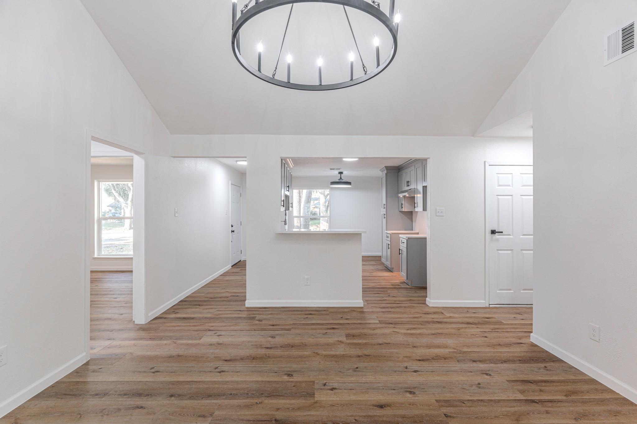 9214 Woodland Oaks Drive