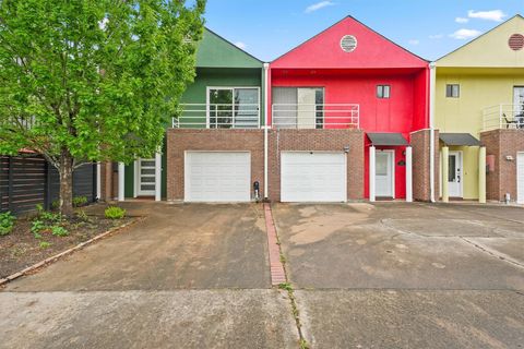 Photo of 2321 Commonwealth Street, Houston, TX 77006 (MLS # 498590)