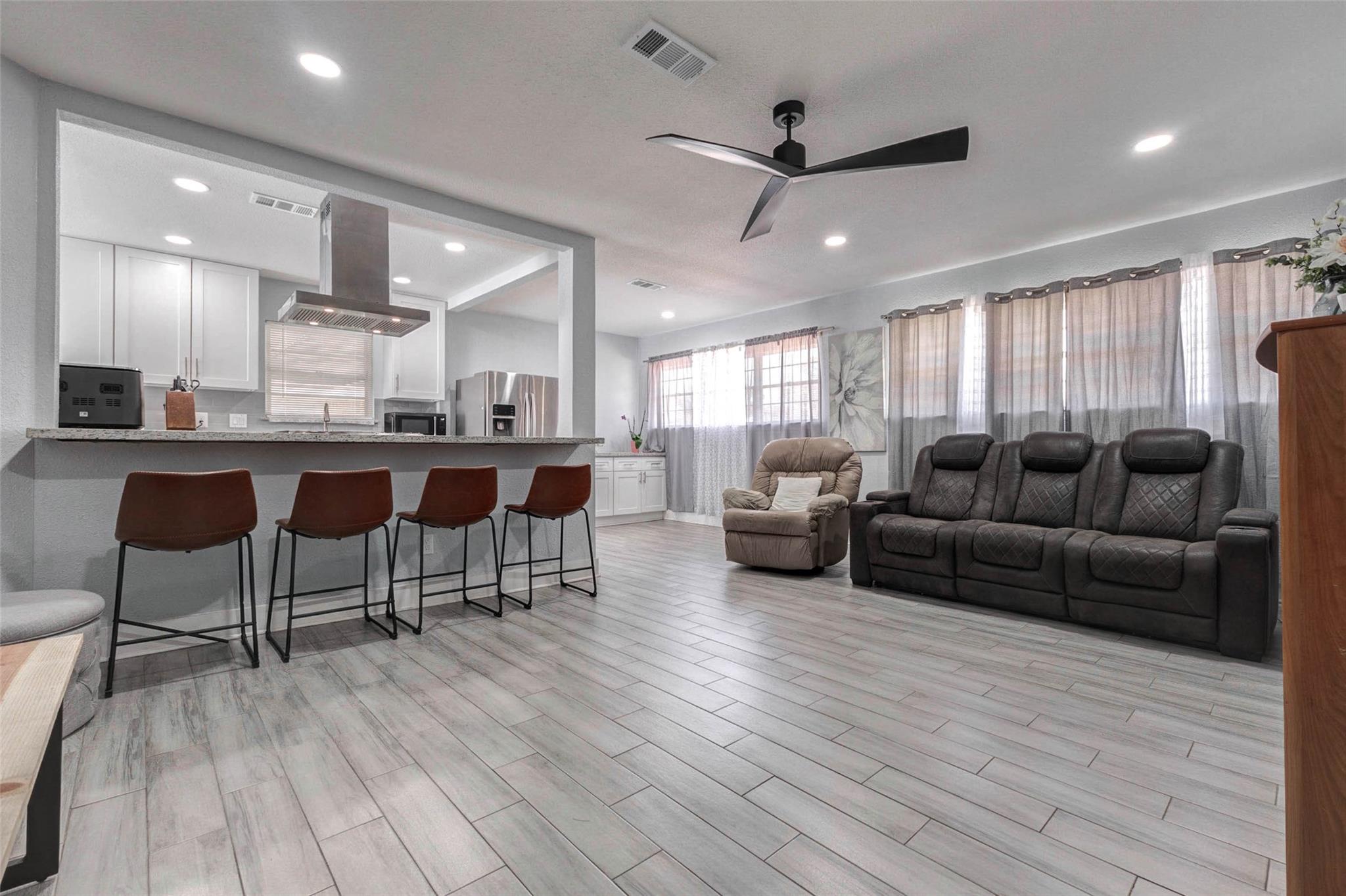 1210 Wilma Lois Avenue