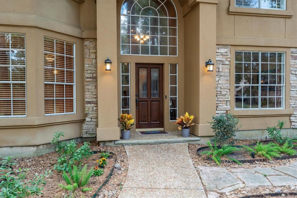 Photo of 117 Treescape Circle, The Woodlands, TX 77381 (MLS # 49095046)