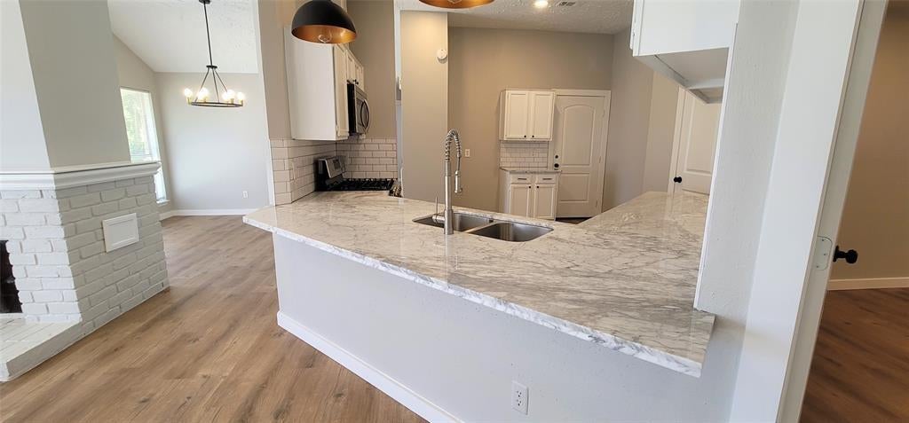 322 Village Creek Drive