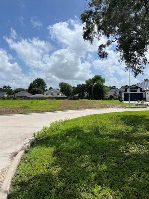 Tiny photo for 1618 Crown Oaks Court, Pearland, TX 77581 (MLS # 56483655)