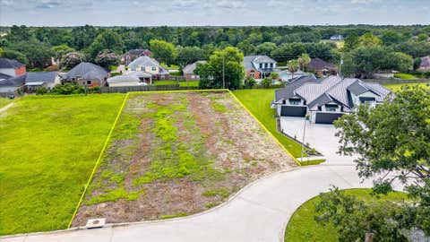 Tiny photo for 1618 Crown Oaks Court, Pearland, TX 77581 (MLS # 56483655)