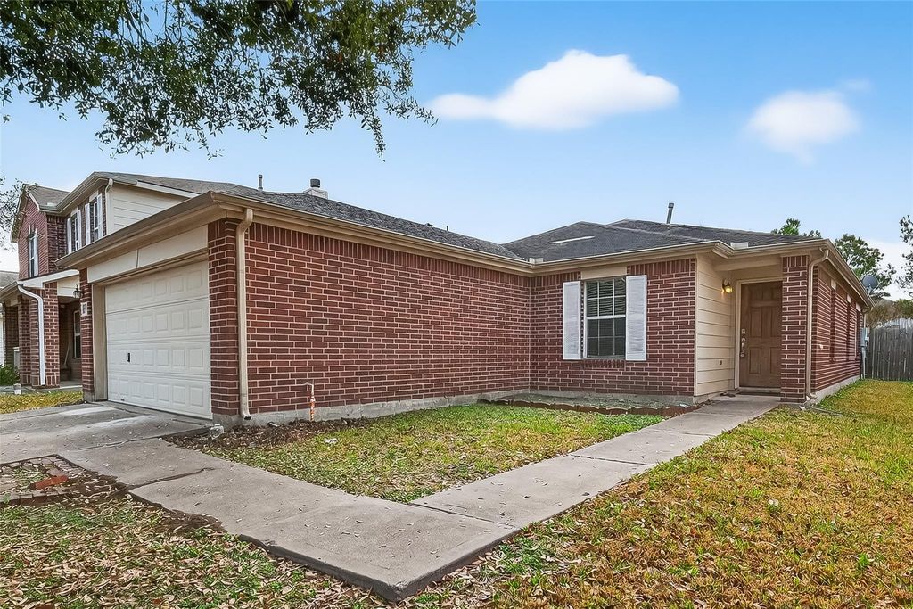 Photo of 15319 Mission Oak Drive Dr, Houston, TX 77083 (MLS # 96326058)