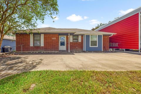 Photo of 13013 S Sayko Street, Santa Fe, TX 77510 (MLS # 73203559)
